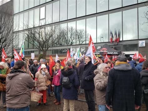 Radio 8 Ardennes Près De 200 Enseignants Mobilisés à Charleville