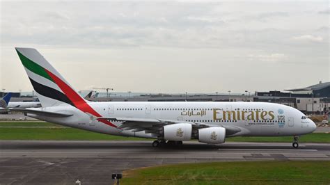 エミレーツ航空 Airbus A380 A6 Edx ロンドン・ヒースロー空港 航空フォト By Flytaka78さん 撮影2017年