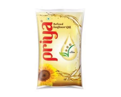 Sundrop Priya Gold Sunflower Oil Packaging Type Pouched Packaging