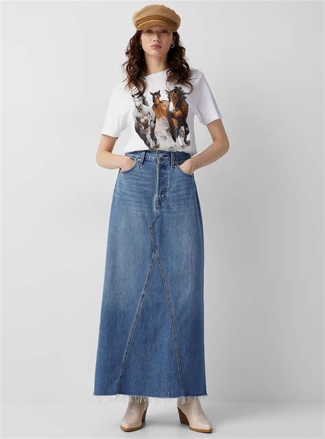 Levi S Frayed Hem Denim Maxi Skirt In Blue Lyst