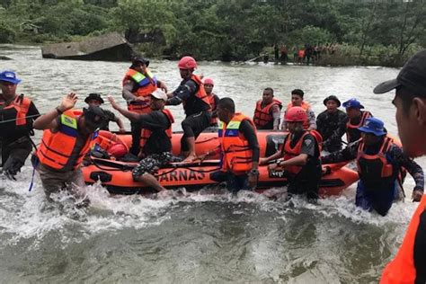 Santri Yang Hilang Terseret Arus Sungai Brayeuen Ditemukan Sudah Tak