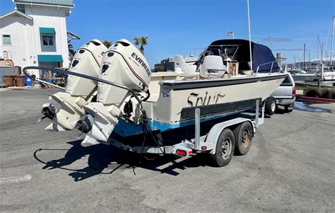 1988 Boston Whaler Outrage 22 Center Console for sale - YachtWorld