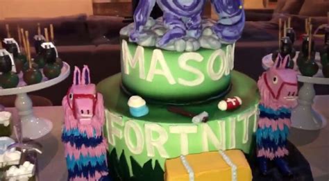 Cake time! from Mason Disick's Fortnite-Themed Birthday Party | E! News