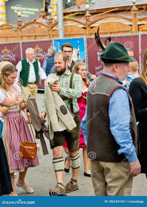 Munich Germany October 07 2018 People In National Costumes At The