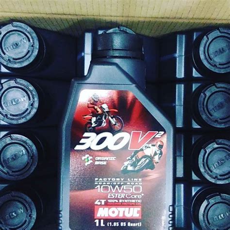 2罐 飆 MOTUL 魔特 300V2 4T 10W50 ESTER 酯類 機車 全合成機油 蝦皮購物