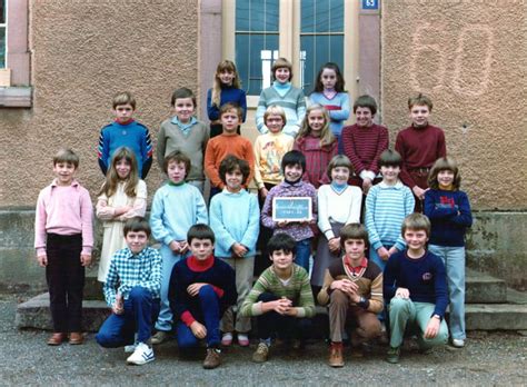 Photo De Classe CM1 De 1981 Ecole Du Centre Provencheres Sur Fave