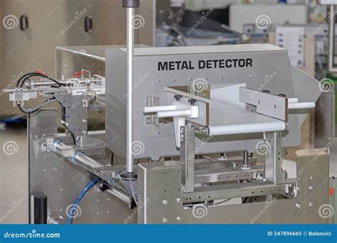 Conveyor Belt Metal Detector Stock Image - Image of inline, font: 247896665