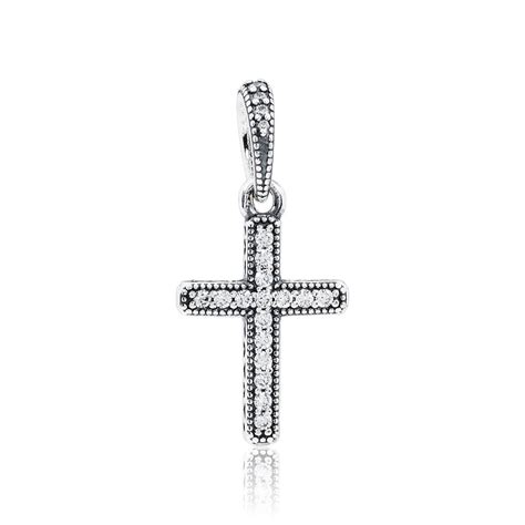 Pandora Pandora Sparkling Cross Pendant In Sterling Silver With Clear