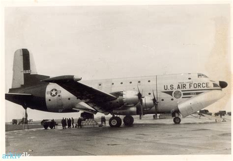 Arkivdk Us Air Force C 124 Globemaster Ii Henter Danske Fn Soldater