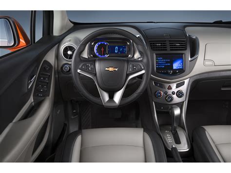 2020 Chevrolet Trax: 75 Interior Photos | U.S. News