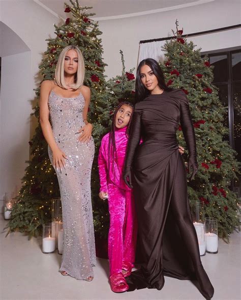 Kim Kardashian Roasted For ‘ugly Hallway Of Christmas Trees In 60m