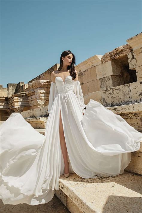 Ancient Roman Wedding Dresses