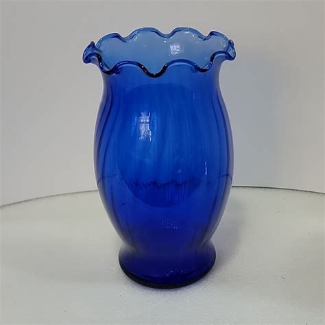 Source Unknown Accents Vintage Cobalt Blue Swirled Glass Vase