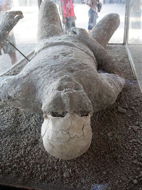 Body At Pompeii Pompeii Pompeii And Herculaneum Pompeii Italy