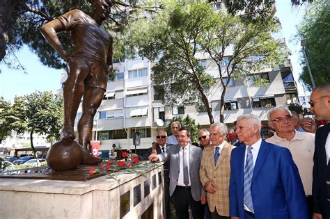 Taçsız Kral Metin Oktay unutulmadı Sevmedya