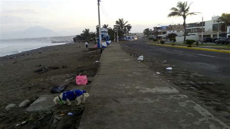 Trujillo Denuncian Contaminación En Balneario De Huanchaco Rpp Noticias