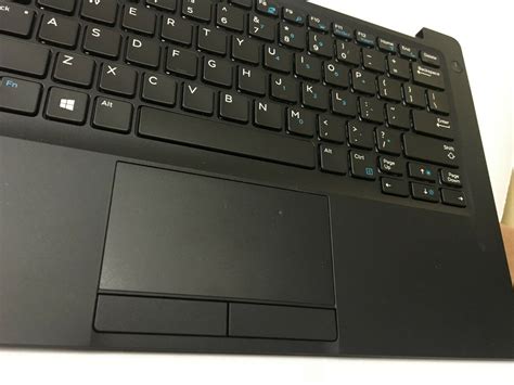 Genuine Dell Oem Latitude Palmrest Us Keyboard Touchpad Tv K