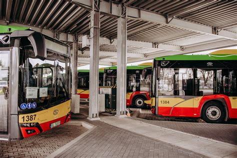 MPK Łódź ma nowe autobusy elektryczne Osiem niskopodłogowych Solarisów