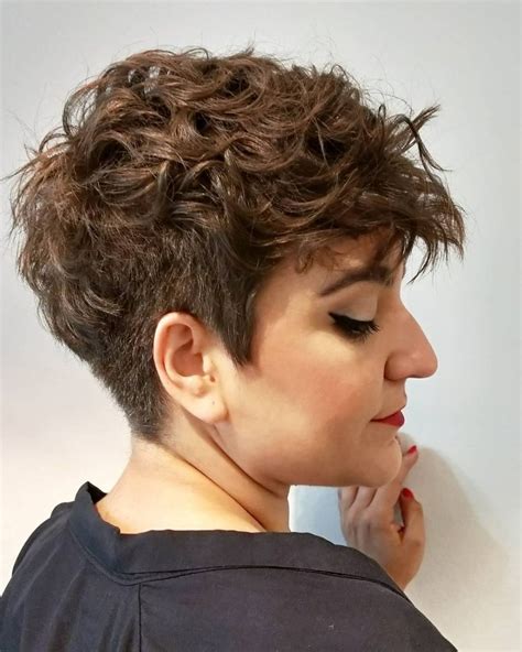 46 Best Short Hairstyles For Thin Hair To Look Fuller