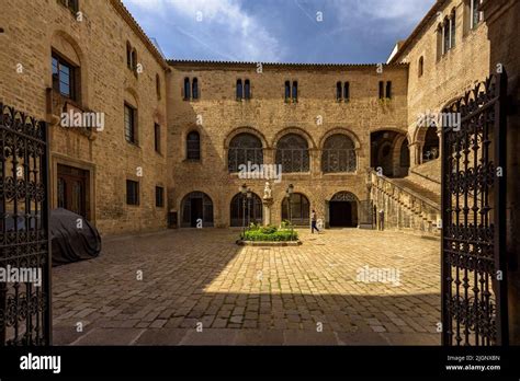 Arquitectura Del Palacio Episcopal Hi Res Stock Photography And Images