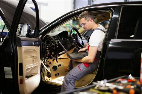 Benefits of Taking the Services of an Auto Electrician Regularly - Get ...