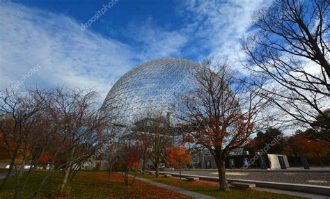 MONTREAL CANADÁ 10 19 2022 La biosfera es un museo en Montreal