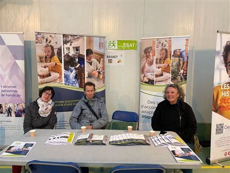 2 kiosques du handicap Compiègne Unapei de l Oise