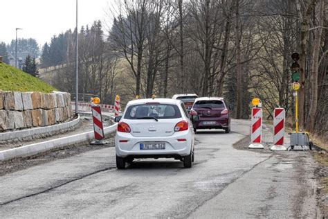 T Dlicher Busunfall Ersch Ttert Das Erzgebirge