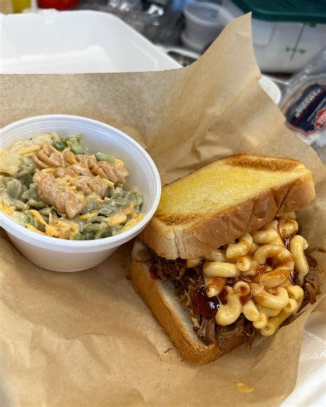 Knoxvilles Top Bun Food Truck Offers Top Gun Themed Sandwiches