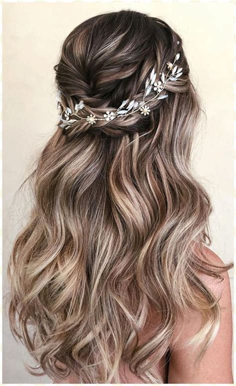 Frisuren Fuer Eine Hochzeit