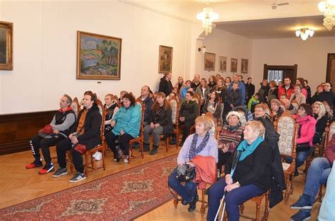 Šíp První letošní vlaštovkou byla prohlídka obřadní síně kostela i