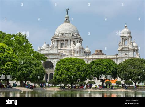 Victoria Memorial In Kolkata India Stock Photo Alamy