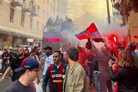 Lacrime Di Gioia La Festa Del Bologna Vista Dagli Occhi Di Un Tifoso