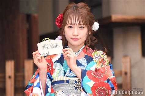 【女優】元akb48川栄李奈らエイベックス美女10人、華やか晴れ着姿で集結