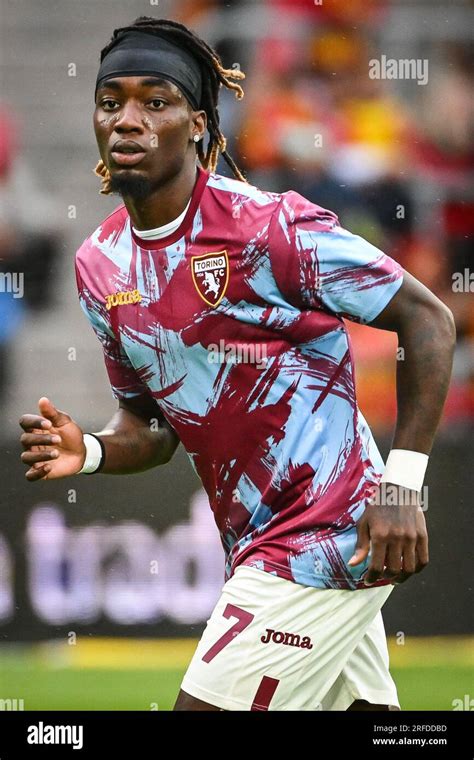 Lens Francia 02 08 2023 Yann KARAMOH Di Torino Durante La Partita Di