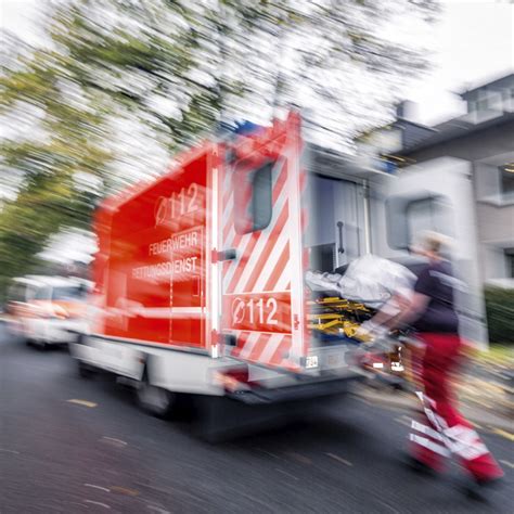 Rettungsdienst on Twitter 39 würden den Rettungsdienst lieber