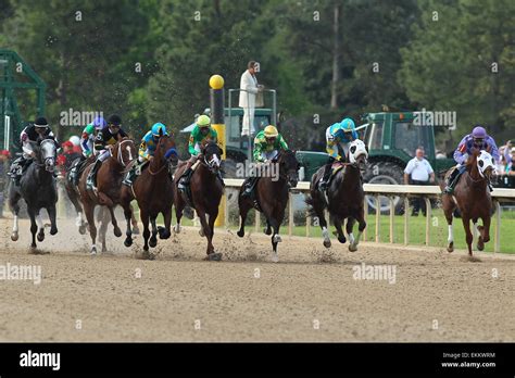 Hot Springs Arkansas Usa Th Apr Starting Field Coming Down The Opening Stretch In