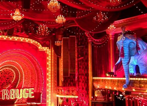 Moulin Rouge Das Musical Ein Erster Blick Auf Eine Grandiose Kulisse