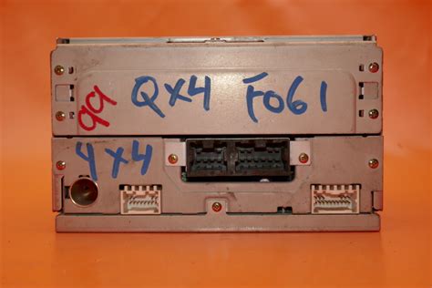 Infiniti Qx4 Radio Stero 1999 2000 2001 2002 22611f Oem