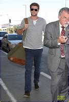 Actualizado Fotos de Liam Hemsworth en el Aeropuerto de Los Ángeles