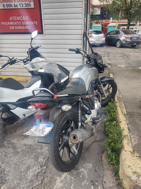 Moto Barulhenta E Placa Dobrada Apreendida Em Volta Redonda