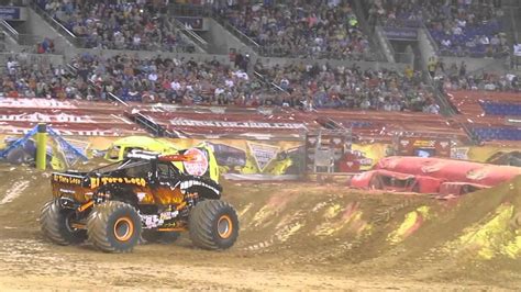 El Toro Loco Freestyle Monster Jam Baltimore Md Youtube