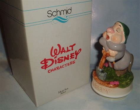 Walt Disney Schmid Th Anniversary Snow White Music Box