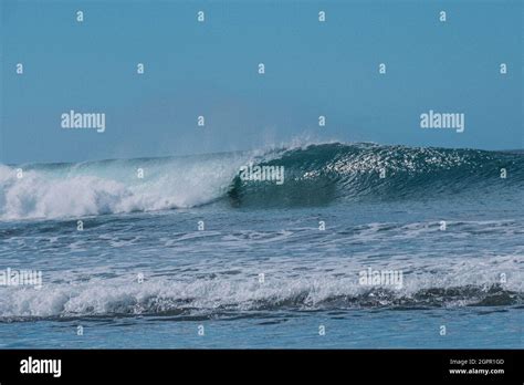 Surf Perfect Spot Barrel Stock Photo Alamy