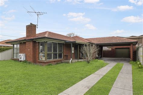 20 Clover Avenue St Albans Vic 3021 Domain