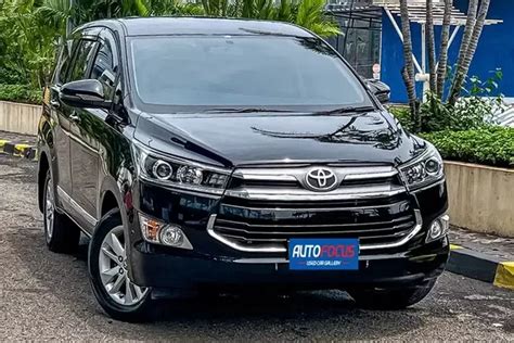 Mobil Bekas Matic Murah Meriah Toyota Kijang Innova Reborn Tahun 2017