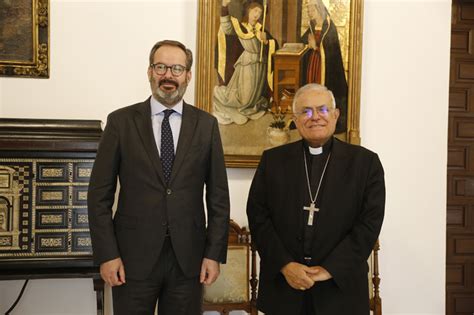 El Obispo Recibe Al Delegado Del Gobierno En C Rdoba Di Cesis De C Rdoba