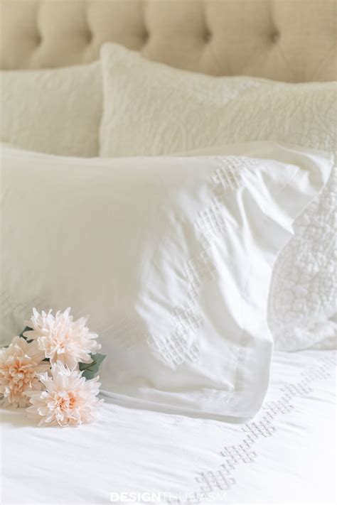 White Bedding: Refresh Your Home with Luxury Bed Linens