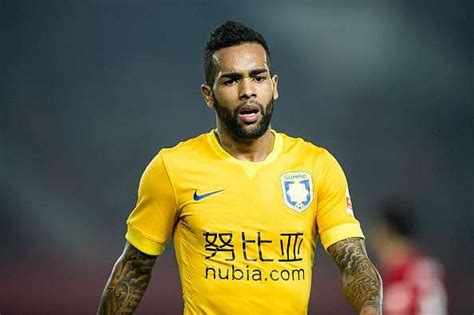 Jiangsu Suning's Alex Teixeira makes preliminary Brazil squad