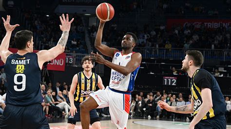 Dev maçta kazanan Anadolu Efes Anadolu Efes Fenerbahçe Beko 96 91